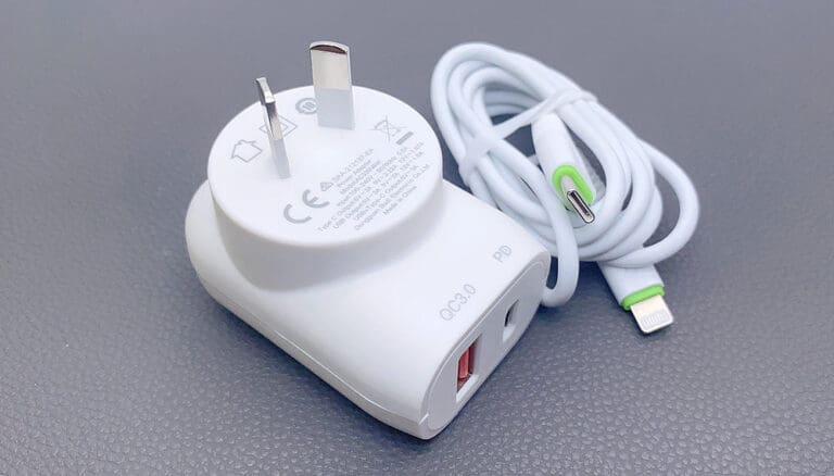 Budi 1.2m QC 3.0 PD 20W Wall Charger With Type-C To Lightning Cable 18W