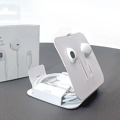 iPhone Earpods Lightning Connector